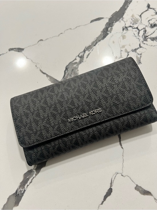 Michael Kors Handbags - Michael Kors Black Signature Continental Wallet with Silver Logo